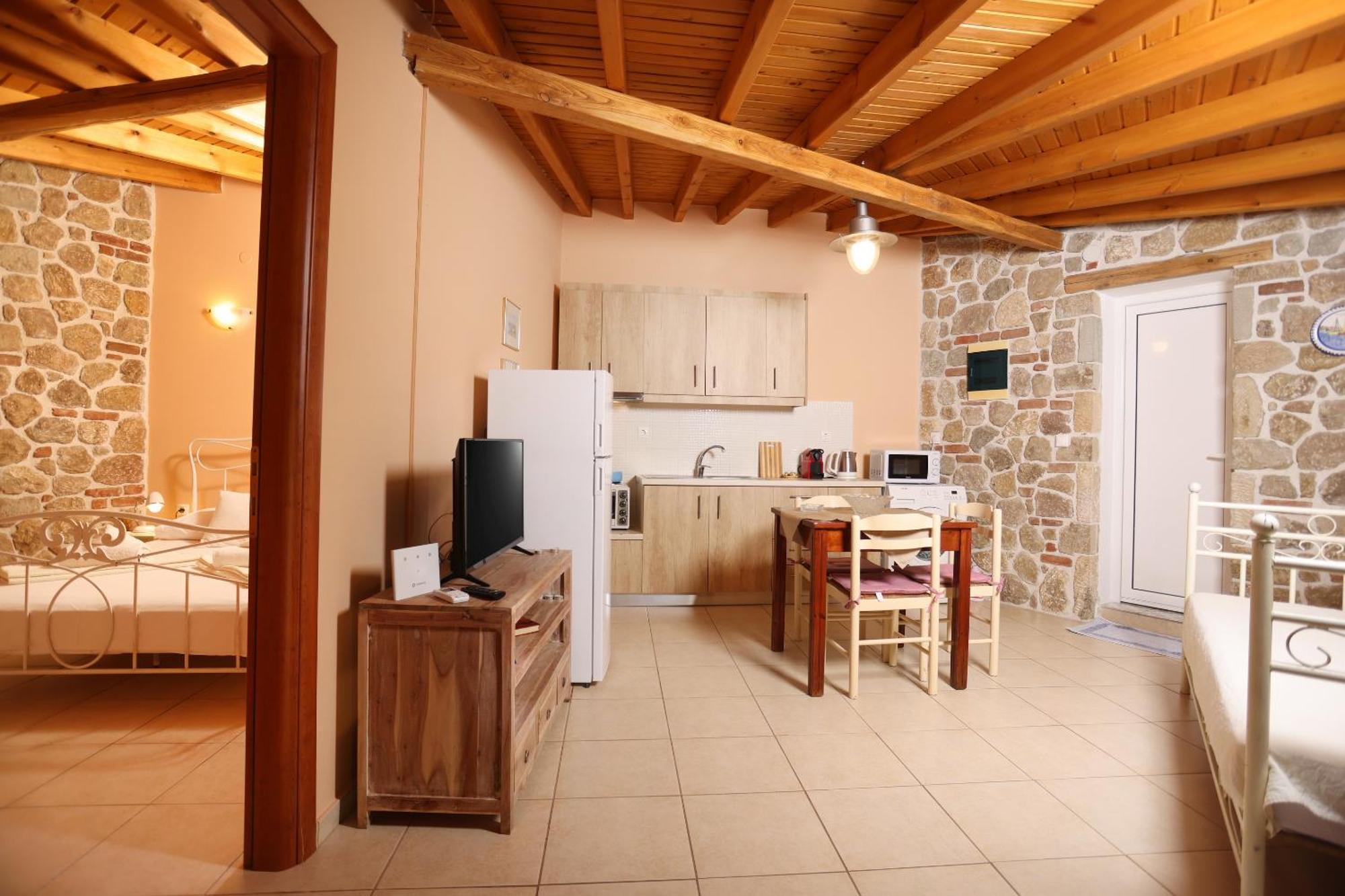Madlen Apartments Nea Skioni Exterior photo